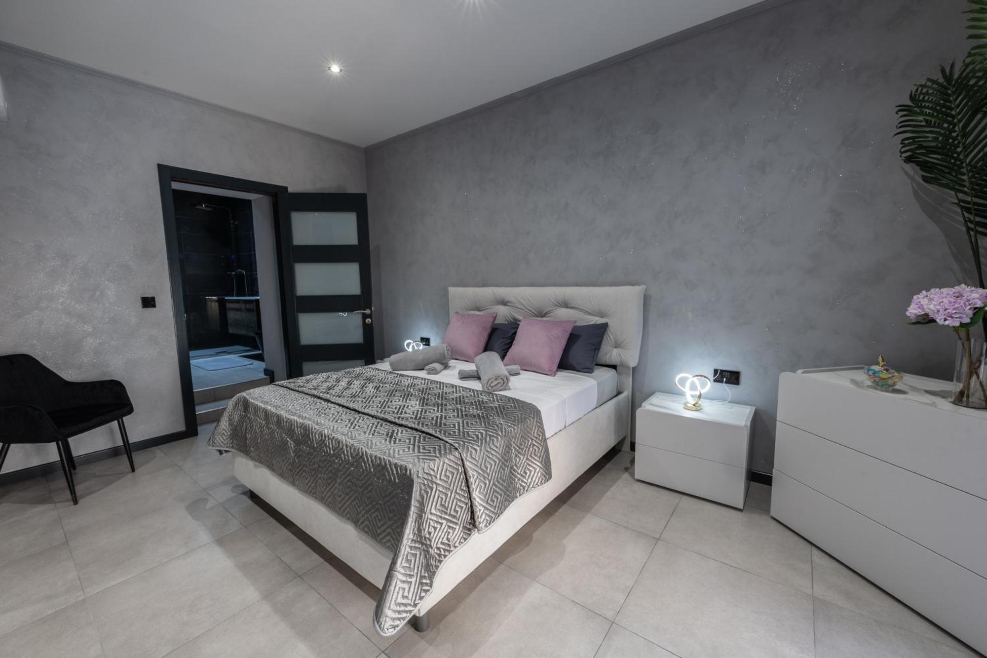 Matilde Valletta Suites Экстерьер фото