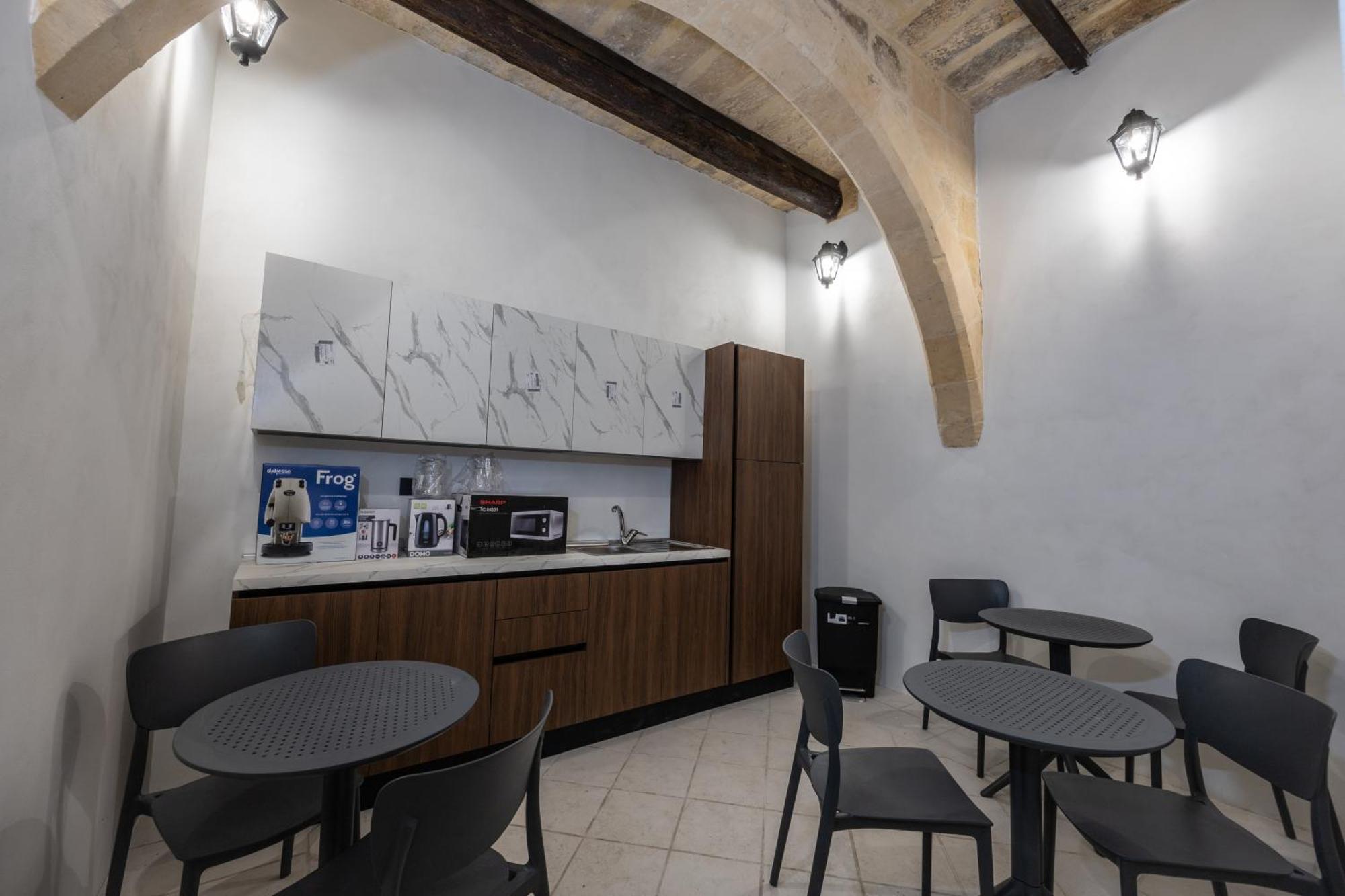 Matilde Valletta Suites Экстерьер фото
