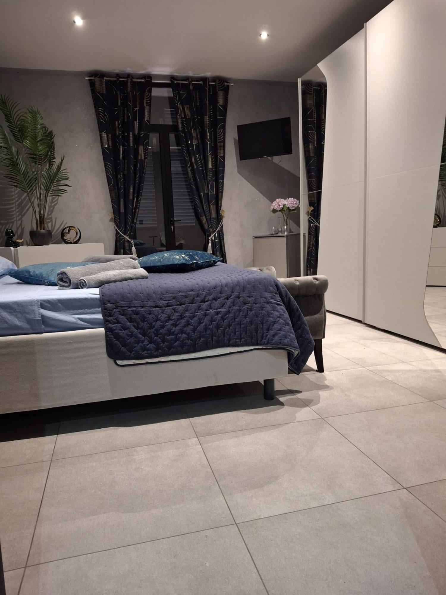 Matilde Valletta Suites Экстерьер фото